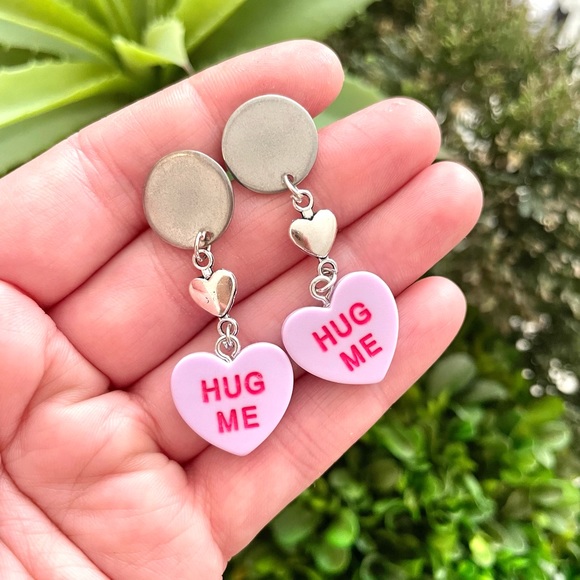 Conversation Heart Dangle Earrings - Picture 4 of 7